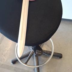 Épée-jouet, a été signalé par IKEA Hénin-Beaumont utilisant iLost