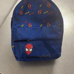 Ryggsäck Spiderman, rapporterat av IKEA Amsterdam med iLost