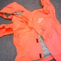 Jacket, as reported by SnowWorld Landgraaf using iLost