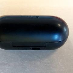 Electrónica - Earpod case zwart, ha sido reportado por Regio Oost-Vlaanderen con iLost