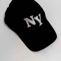 Baseball cap & Casquette, as reported by Bobbejaanland using iLost