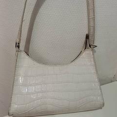 Borsa, come riportato da allGo Almere utilizzando iLost