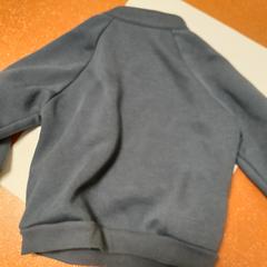 Hoodie bleu marine, gemeldet von TCL über iLost