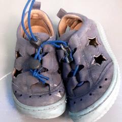 Scarpe per bambini, come riportato da Diergaarde Blijdorp utilizzando iLost