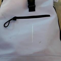 Mochila, segundo informou EBS Tramplein usando iLost