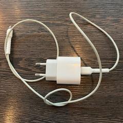 Zástrčka Iphone oplader wit, ako bolo nahlásené WestCord Hotel Eindhoven pomocou iLost