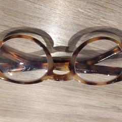 Gafas, ha sido reportado por Van der Valk Hotel Vianen con iLost