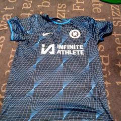 Fotbalový dres Blauw shirt Chelsea, jak nahlášeno Van der Valk Hotel Sneek pomocí iLost