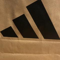 Purchases, zgłoszono przez Designer Outlet Roermond przy użyciu iLost