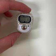 Monitor & Ring Diamanten, zoals gemeld door IKEA Amersfoort met iLost
