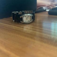 Hodinky Horloge fosil “genuine leather”, jak nahlášeno Grand Hotel Amrath Kurhaus pomocí iLost