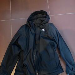 ジャケット がiLostで WestCord Hotel Eindhoven によって報告されました