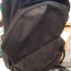 Mochila Zwart, ha sido reportado por Qbuzz Fryslân con iLost