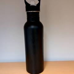 Bouteille à boire, a été signalé par Keolis Lund utilisant iLost