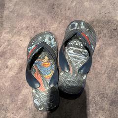 Slippers Superman, zoals gemeld door Van der Valk Hotel Haarlem met iLost