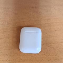 Estuche para auriculares Vit, ha sido reportado por Keolis Lund con iLost