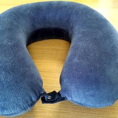 Almohada de cuello, ha sido reportado por Connexxion Haarlem AML con iLost