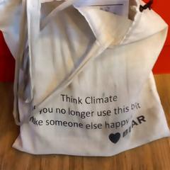 Tote bag, as reported by Arriva Limburg Noord using iLost
