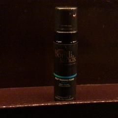 Self tanning foam, segundo informou De Heeren van Aemstel usando iLost