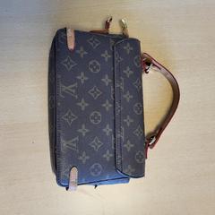 Handtasche, gemeldet von Connexxion Noord Holland Noord Alkmaar über iLost