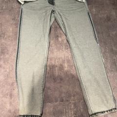 Jeans, gemeldet von Van der Valk Hotel Haarlem über iLost