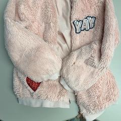 ジャケット roze がiLostで Burgers' Zoo によって報告されました