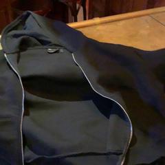 Veste Zwart, Asos, come riportato da Café Leentje utilizzando iLost