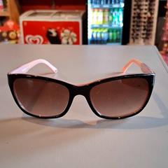 Gafas de sol Roze, ha sido reportado por Familiepark Drievliet con iLost