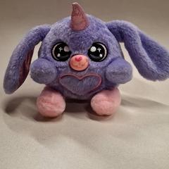 Peluche pulseira Violet, como reportado por IKEA Caen Fleury-sur-Orne utilizando o iLost