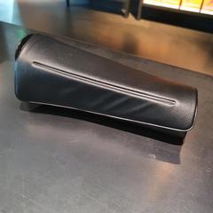 Zwarte etui, ha sido reportado por Van der Valk Hotel Veenendaal usando iLost