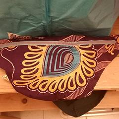 Bolsa de cintura Tartan, como reportado por IKEA Nantes utilizando o iLost
