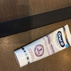 Brosse à dents, a été signalé par Van der Valk Hotel Gorinchem utilisant iLost